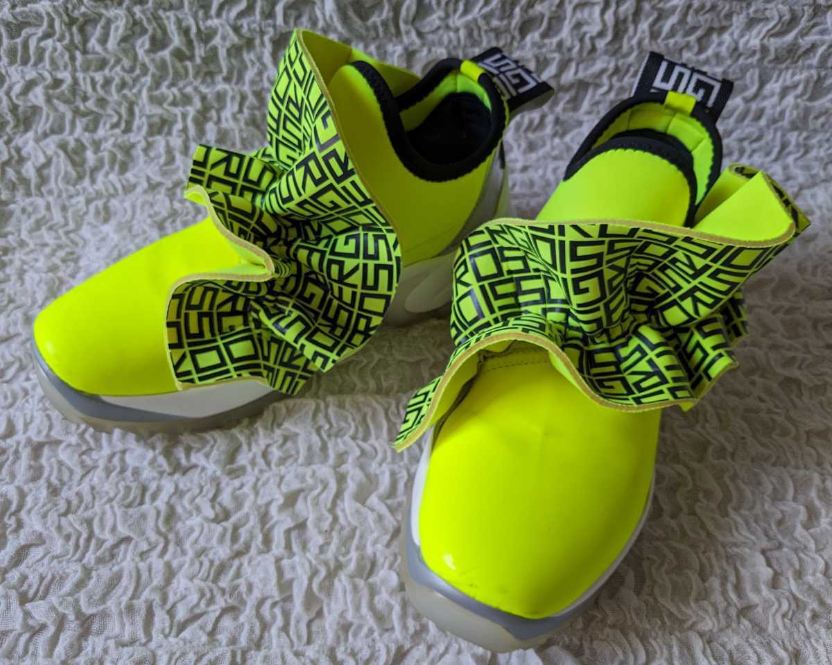 値下げ●sergio rossi セルジオロッシ●フリル スニーカー スリッポン 蛍光イエロー 35(22cm)●一度着用拍卖