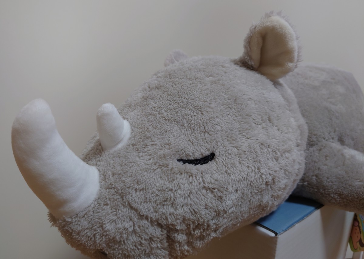 新品 すやすや ねむっこ サファリパーク ぬいぐるみ うとうとサイ / クッション拍卖