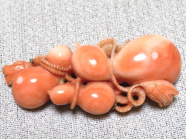 珊瑚 帯留め 瓢箪 ひょうたん 彫刻細工 サンゴ アクセサリー アンティーク Mその2拍卖