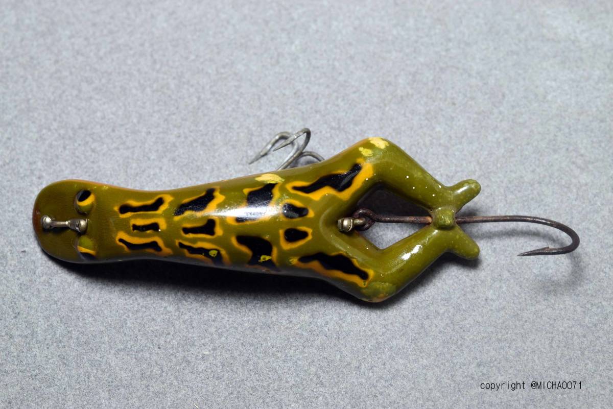 VINTAGE LURE, heddon luny frog 希少蒐集家向けヴィンテージルアー、3609-7a オールドルアー、old tackle , old lure マニア向け 拍卖