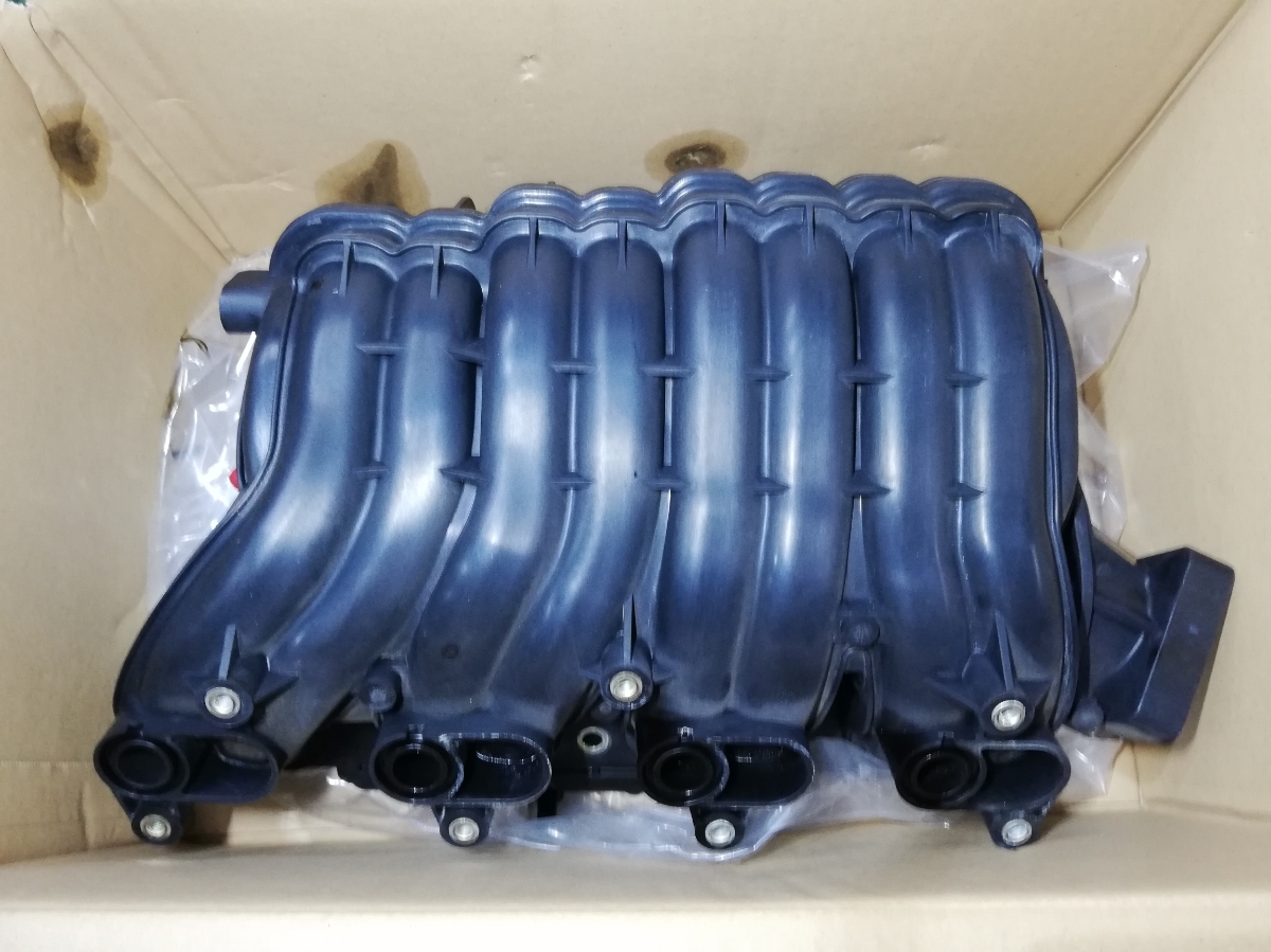 ★15年式トヨタ ノア AZR60 インレットマニホールド中古 1AZインマニ★拍卖