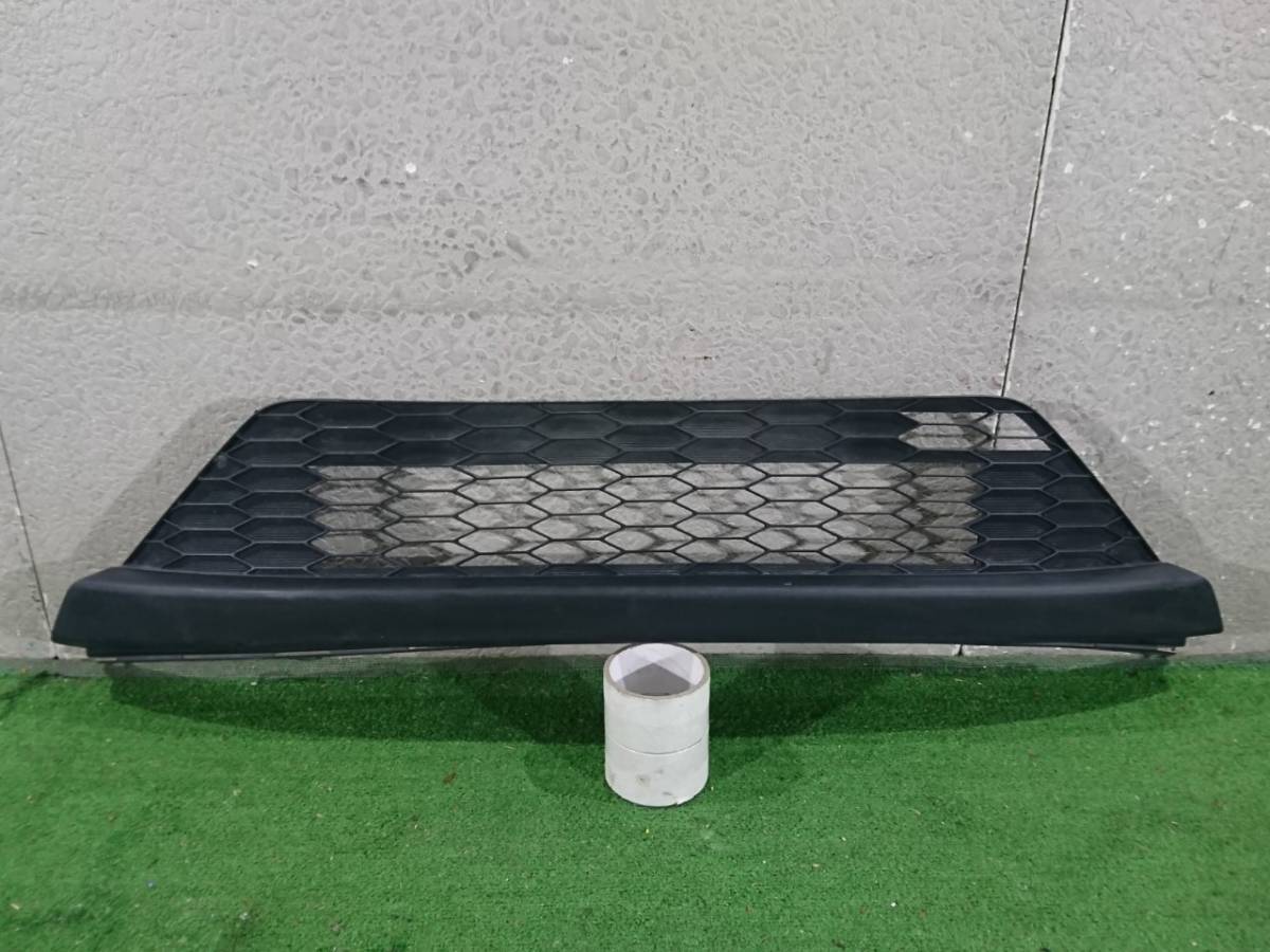 GK3 フット フロントバンパーグリル 71102-T5A-00 (21192) 拍卖