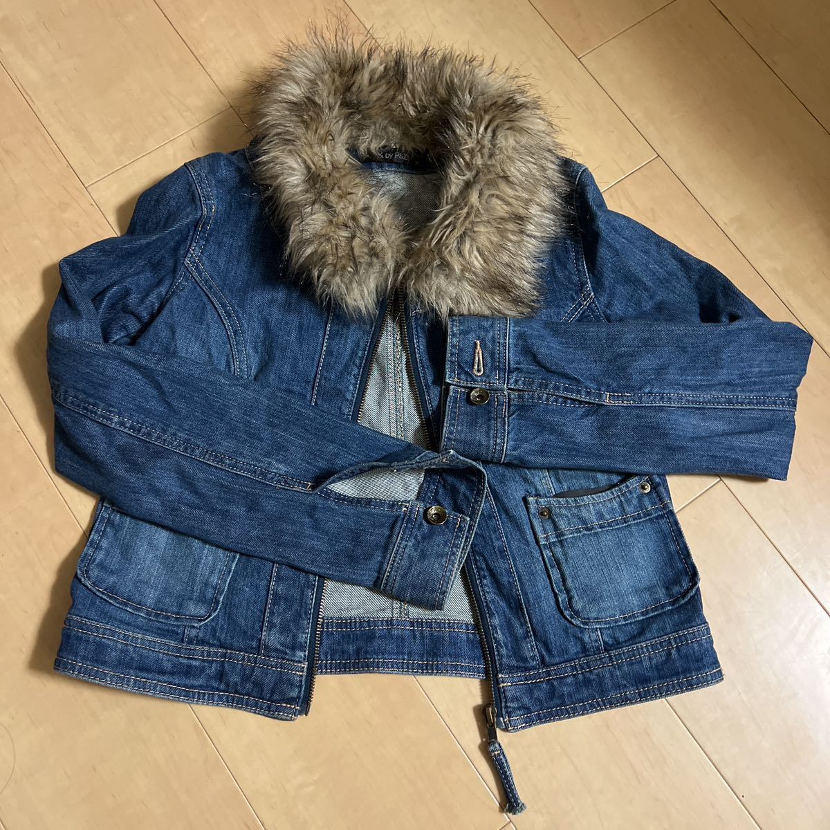 & by P&D ファー付き Gジャン拍卖