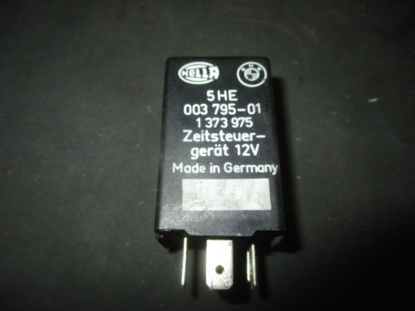 ■BMW E28 528 ルームランプリレー 中古 5HE 003795-01 1373975 部品取あり タイムコントロールユニット モジュール 520 535 ■拍卖