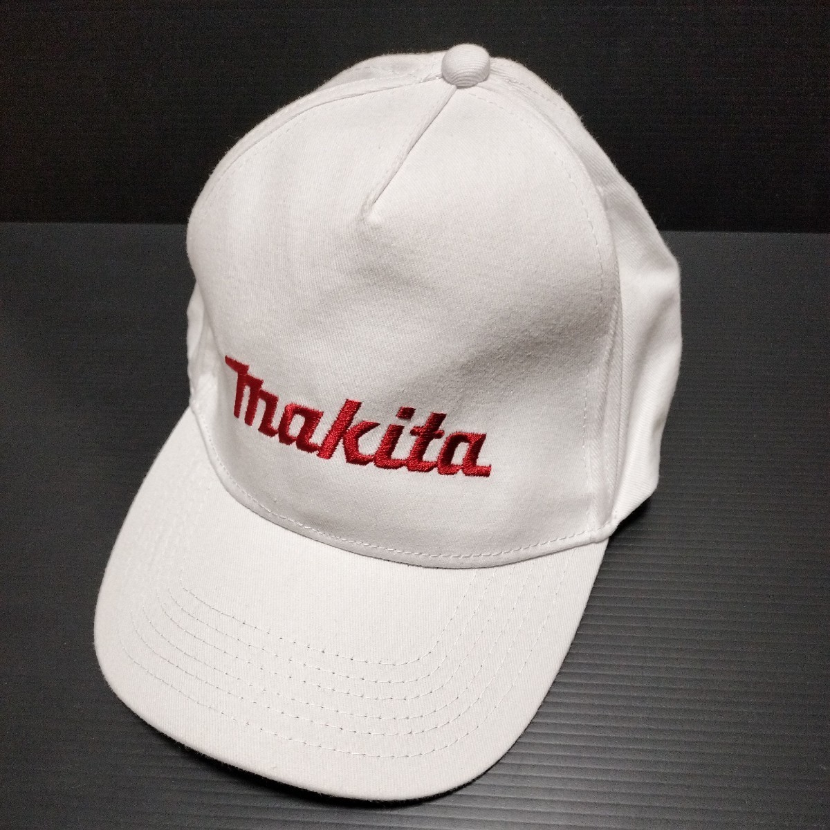 ● マキタ「makita キャップ」白 帽子 ホワイト/ 赤刺繍拍卖