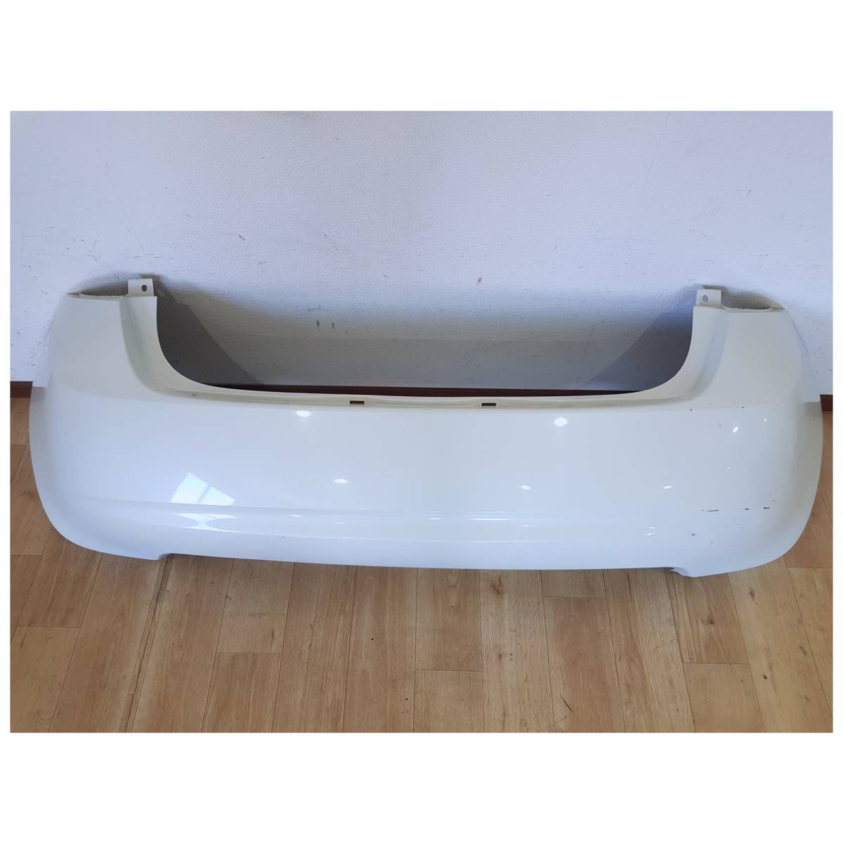 日産 ノート 純正 リアバンパー 85022-3VA0H 「3040」拍卖