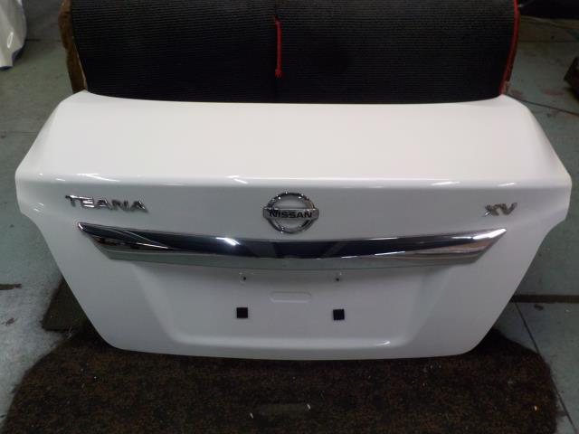 ティアナ L33 トランクリッド QX1/パールホワイト【個人宅宛発送不可】拍卖