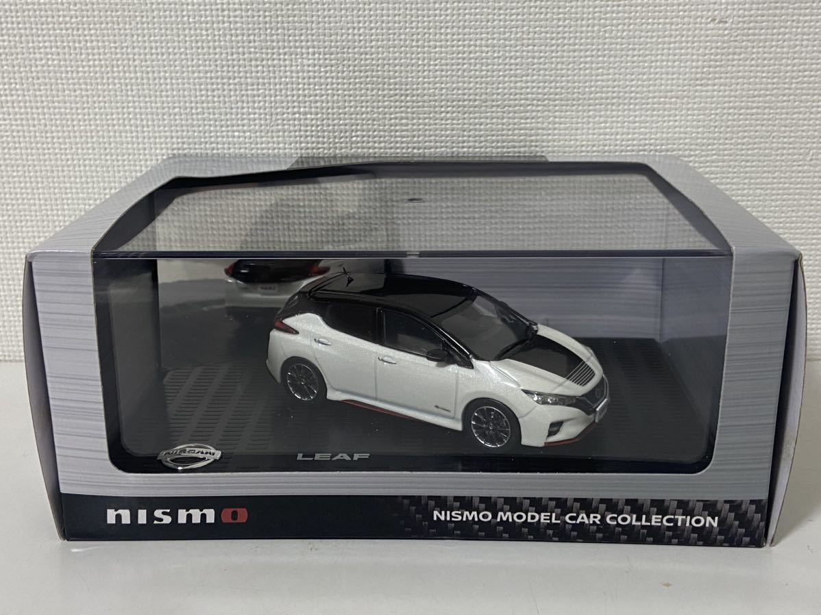 ディーラー特注 1/43 日産 リーフ ニスモ ボンネットカラーバージョン ブリリアントホワイトパール スーパーブラック カラーサンプル LEAF拍卖