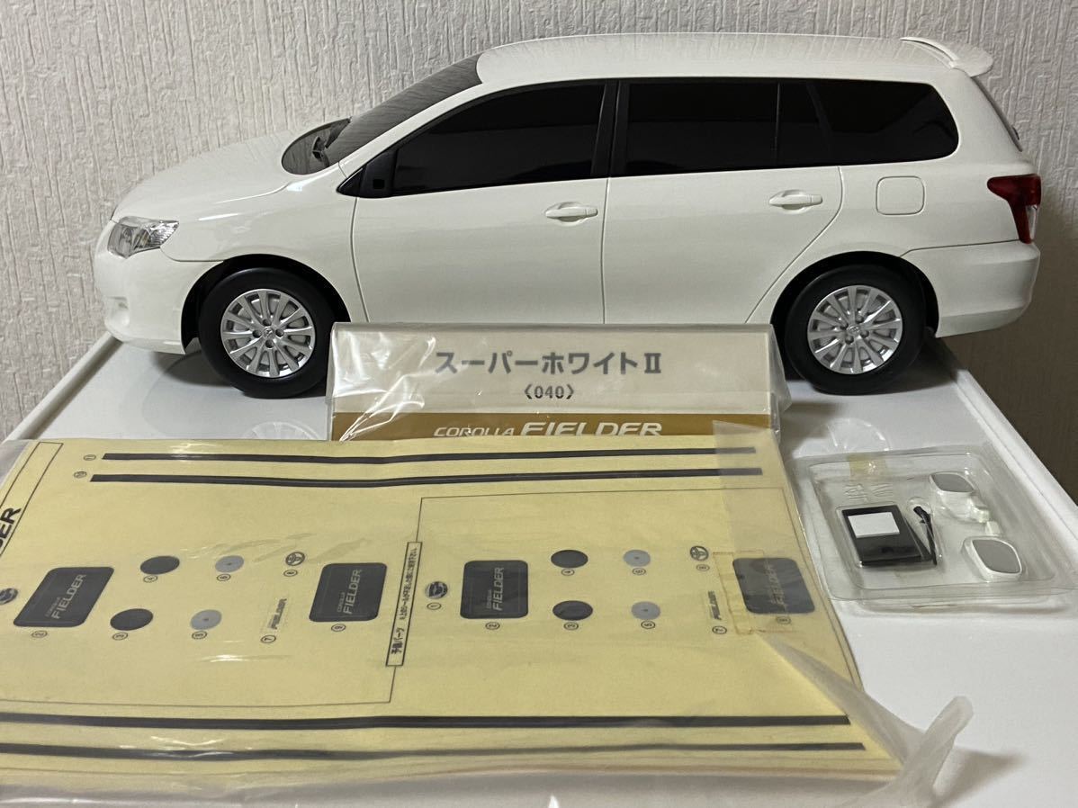 ディーラー特注 1/10 トヨタ カローラフィールダー スーパーホワイトⅡ カラーサンプル TOYOTA COROLLA FIELDER拍卖