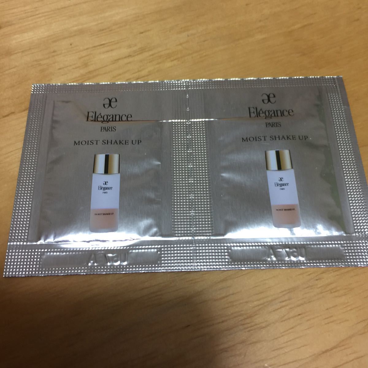 ★エレガンス★モイスト シェイクアップ★ファンデーション★IV302★サンプル★試供品★2袋★トライアル★トラベル★拍卖