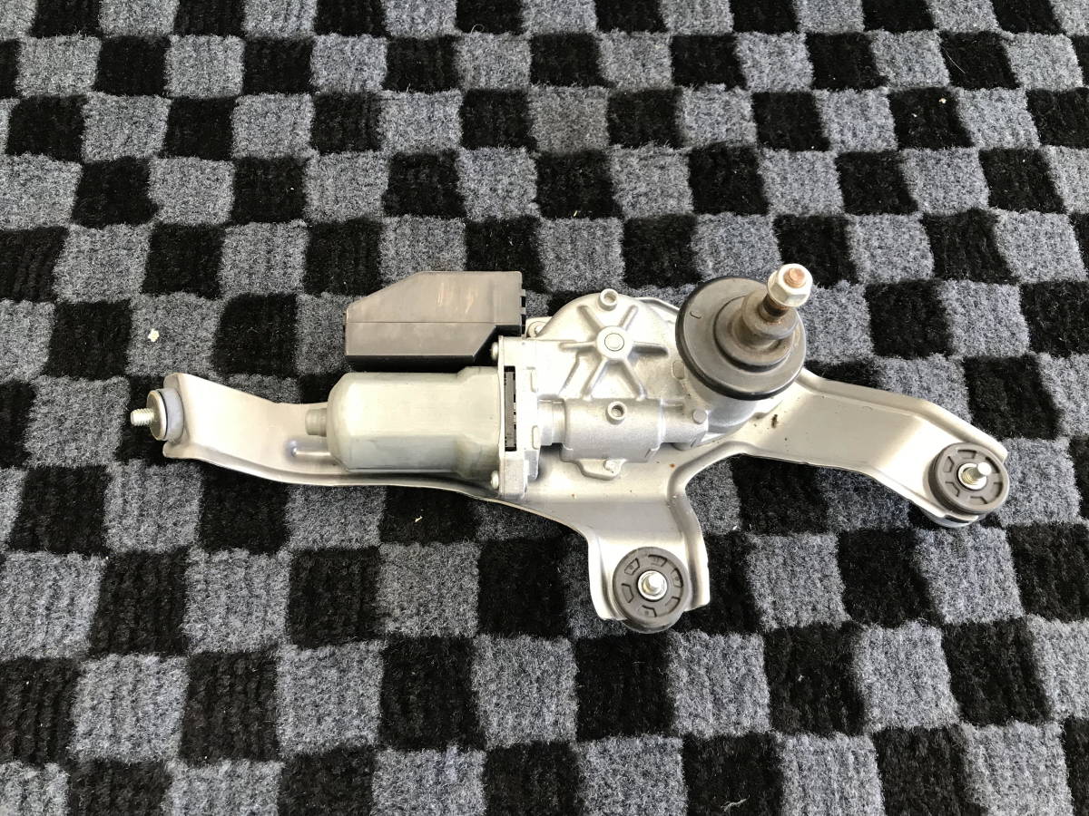 □□2312-109B スタート即決! プリウス ZVW30 純正 リアワイパーモーター 85130-47021拍卖