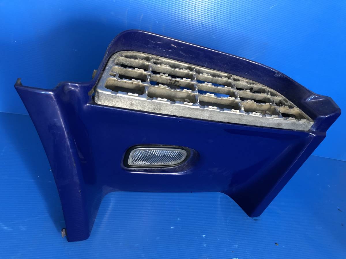 1B227I UD トラックス クオン QKG-CG5ZA サイドステップ 右 運転席側 96124 0Z000拍卖