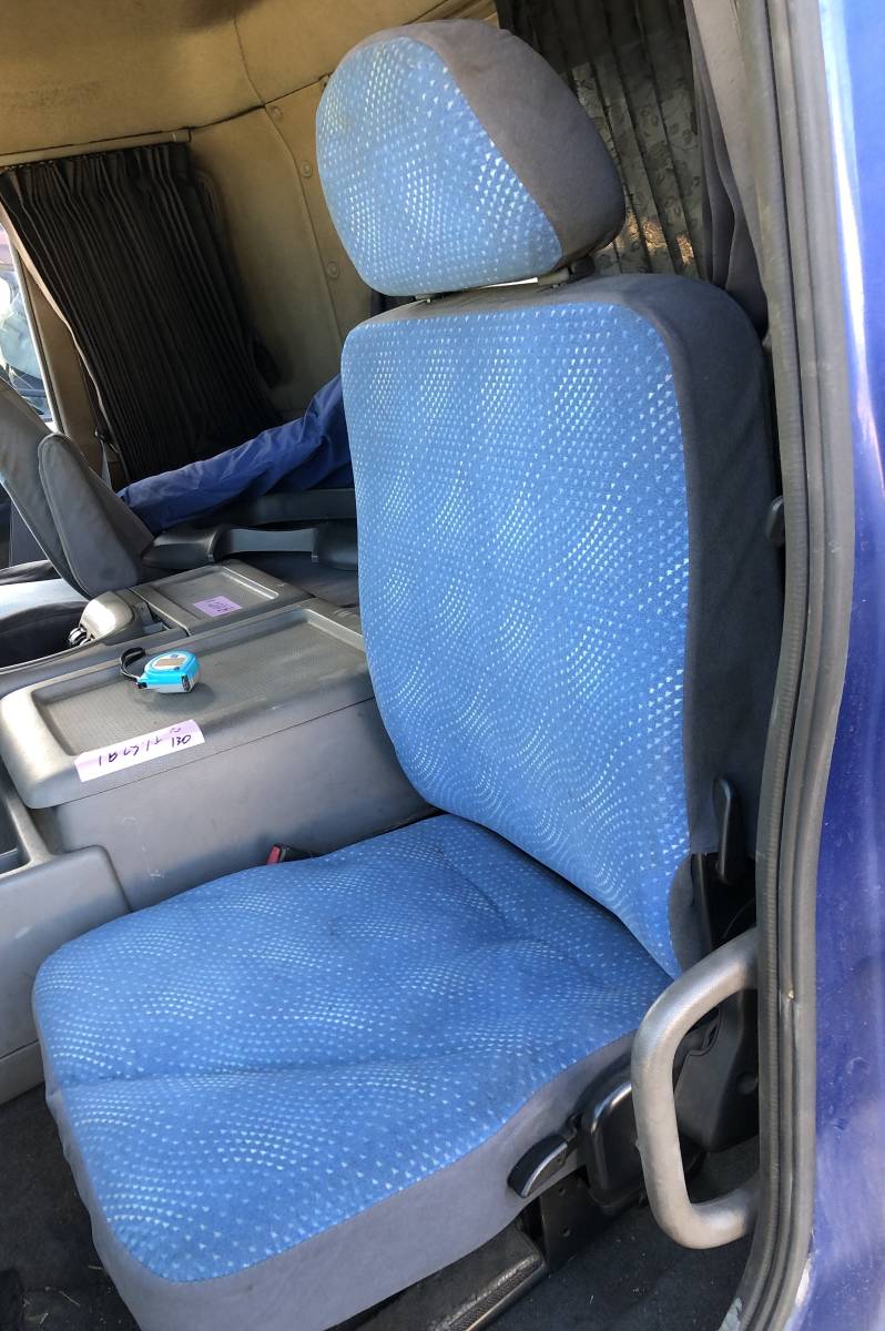 1B300I 日産 UDトラックス クオン ADG-GK4XAD 左側 助手席側 シート拍卖