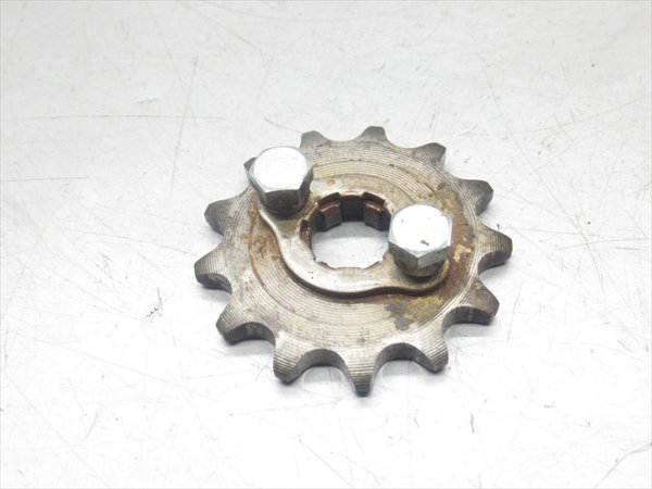 E3R5-1225 ホンダ スーパーカブ50 フロントスプロケット ドライブスプロケット 13丁 【C50-981~ 3速セル無 C50-H 動画有】拍卖