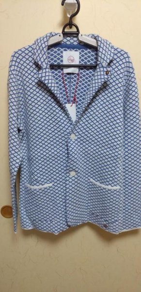 《未使用》 JWO ジェイダブリューオー ブークレヤーンジャガード ニットジャケット 041-4181211 メンズ ブルー M 48 《アウトレット》TAW5拍卖