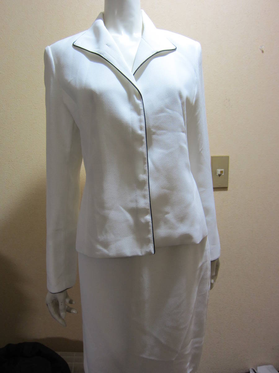 新品 MATURE RADIANCE レディース 11号 セットアップ スーツ ジャケット スカート 衣装 事務にも タ512拍卖