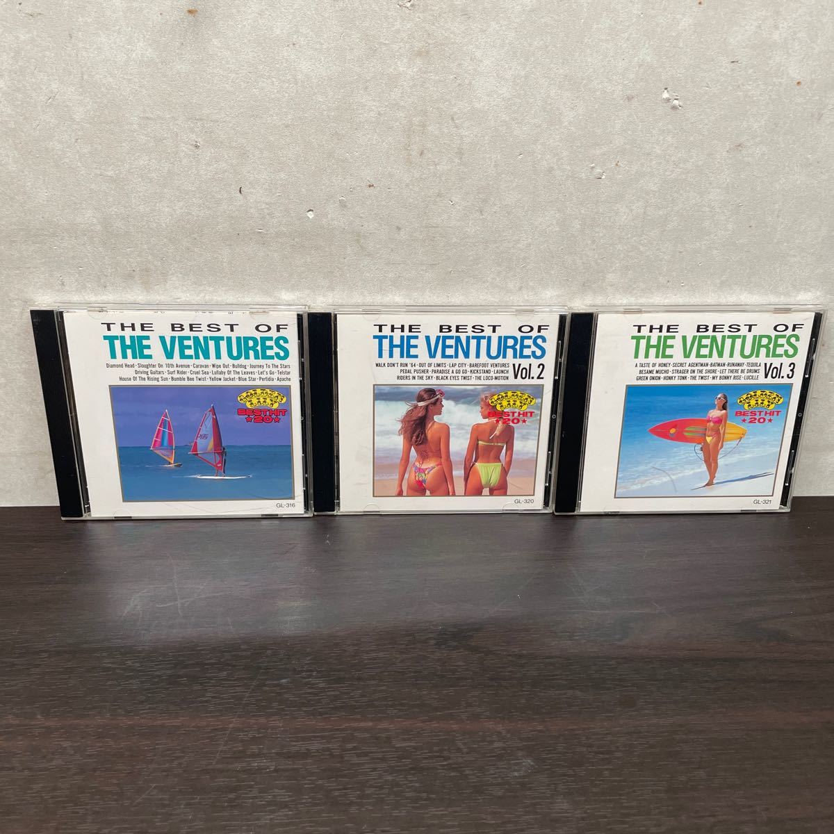 中古CDアルバム THE VENTURES/ THE BEST vol.1 ・2・3拍卖