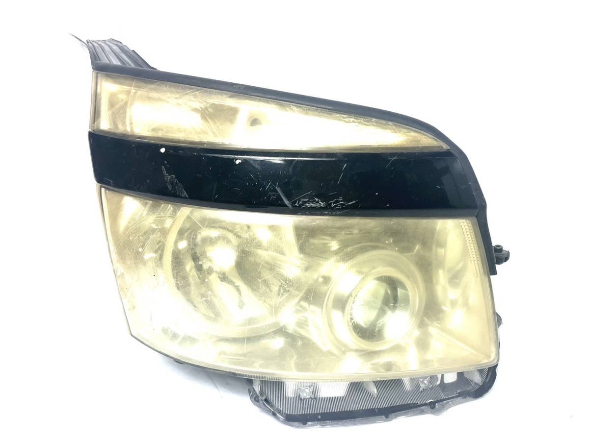 ヴォクシー 70系 右ヘッドライト koito 28-203 46拍卖