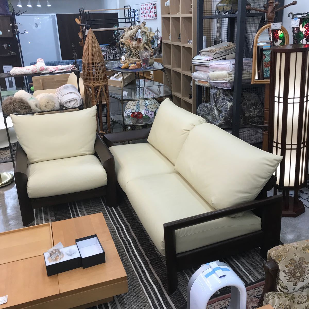 飛騨家具 シラカワ shirakawa 2人掛け 1人掛け ソファセット 木製フレーム 143拍卖