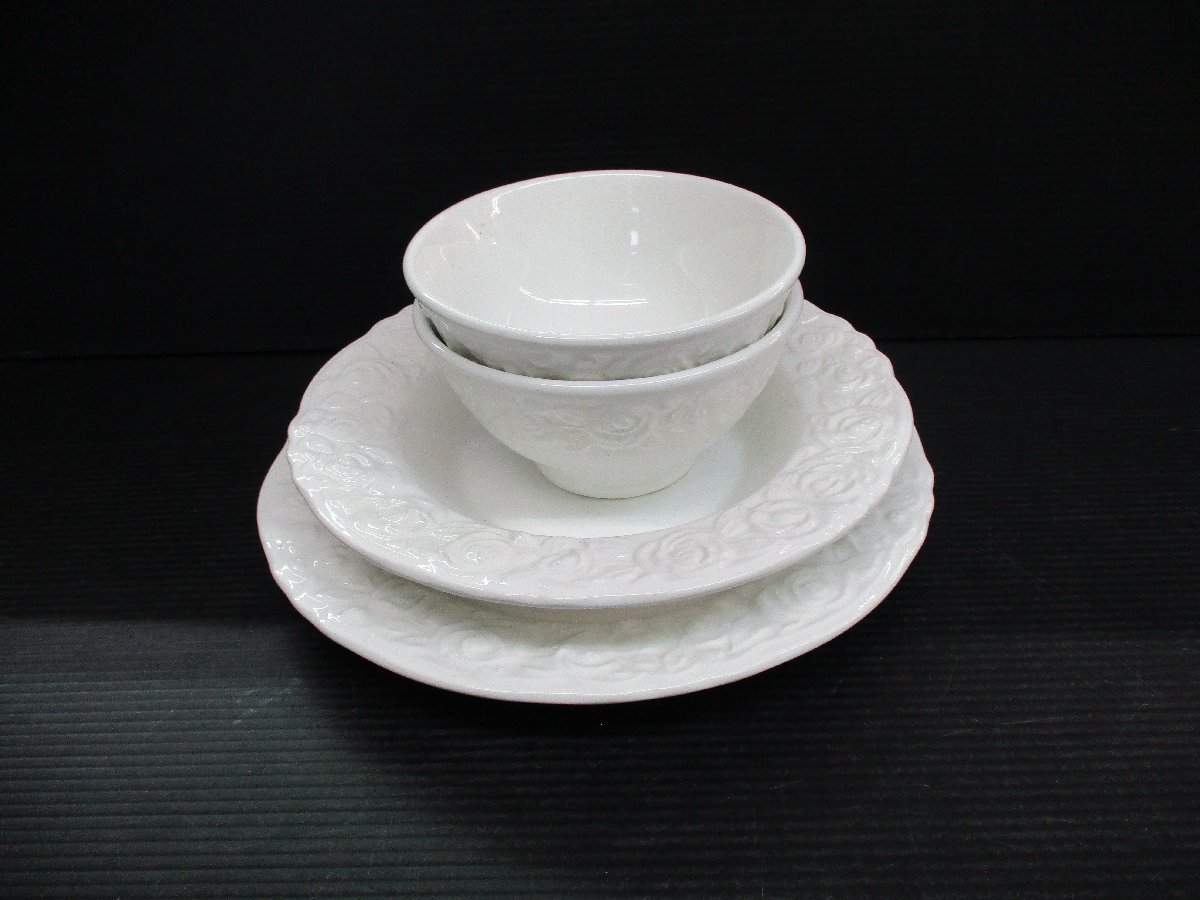 ★ 92629 食器 クアドリフォリオ 4点 プレート① スープ皿① ボウル② イタリア製 ローズ柄 中古美品 ★*拍卖