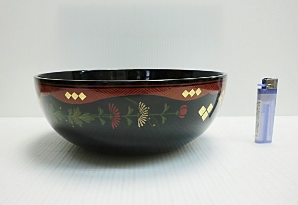 ★ 81339 菓子器 漆芸 直径23.3x高さ8.7cm 菊 / 黒 / 金 / 朱 漆器 木製 漆製 菓子器 盛鉢 盛り鉢 美品 ★*拍卖