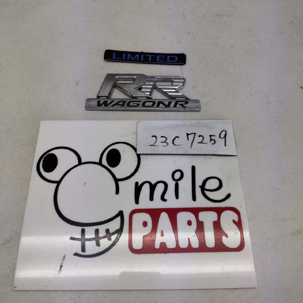 MH22S/MH21S ワゴンR 純正 ゲートエンブレムセット 1A3-19-4/23C7259*同梱不可拍卖