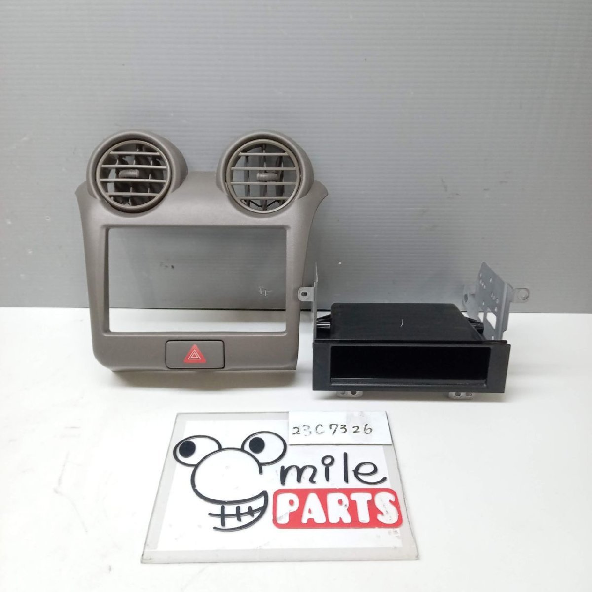 HB24S/HA24A キャロル 純正 オーディオパネル(ステーツキ) 1B4-8-8/23C7326*同梱不可拍卖