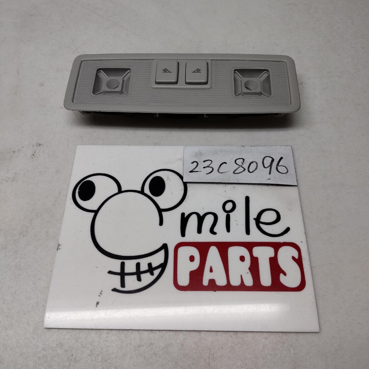 AUCPT VWゴルフ 純正 2列目ルームランプ 1A5-5-4/23C8096*同梱不可拍卖