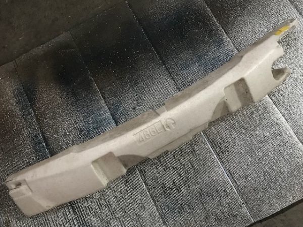 トヨタ クラウン 【エネルギー アブソーバー】52611-30320 18クラウン ゼロクラ 181/182/183/184/185/186 ホースメント No.2297拍卖