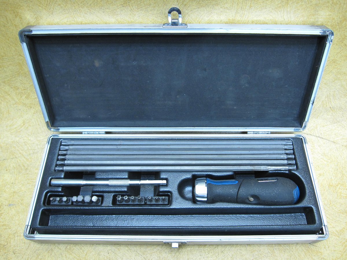 *SEK スエカゲ ピストル型ギアドライバーセット (たぶん) PGD-28S 自動車 機械 整備 修理 ダブルビット (30mm) ショートビット 六角拍卖