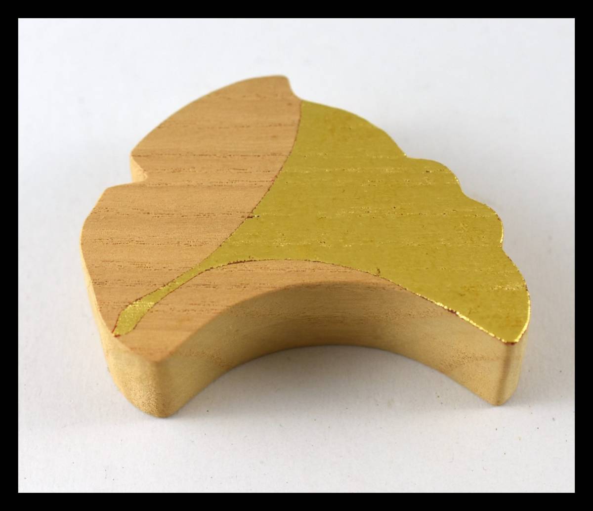 ▲楠廸庵▲鵬雲斎好写 銀杏香合 木地 茶道具拍卖