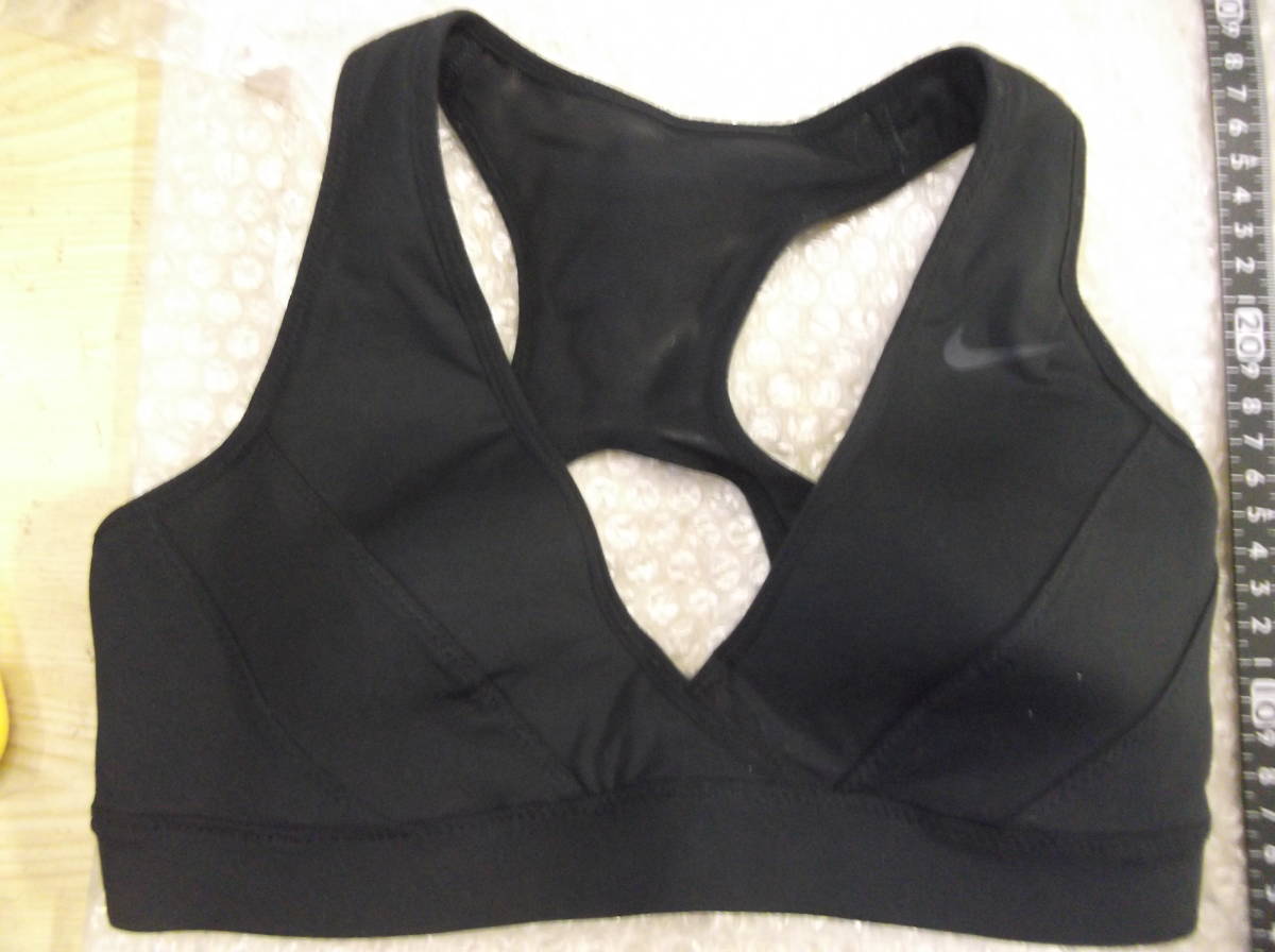 NIKE DRI-FIT ナイキ ドライフィット XS サイズ スポーツ ブラ 現状渡し品拍卖