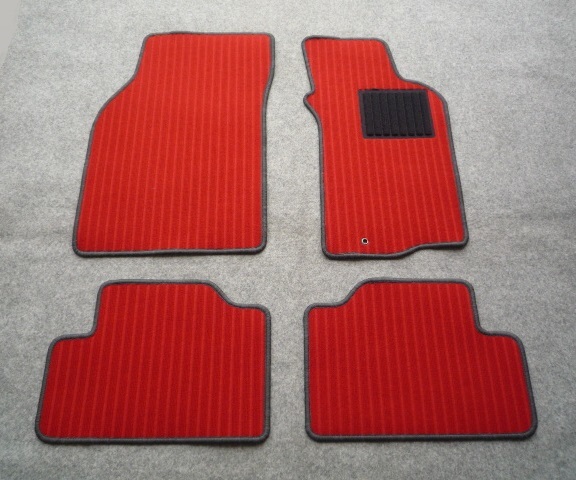 三菱 FTO DE2A/DE3A フロアマット ☆選べるカラー5色☆ 新品 A-r+①1拍卖