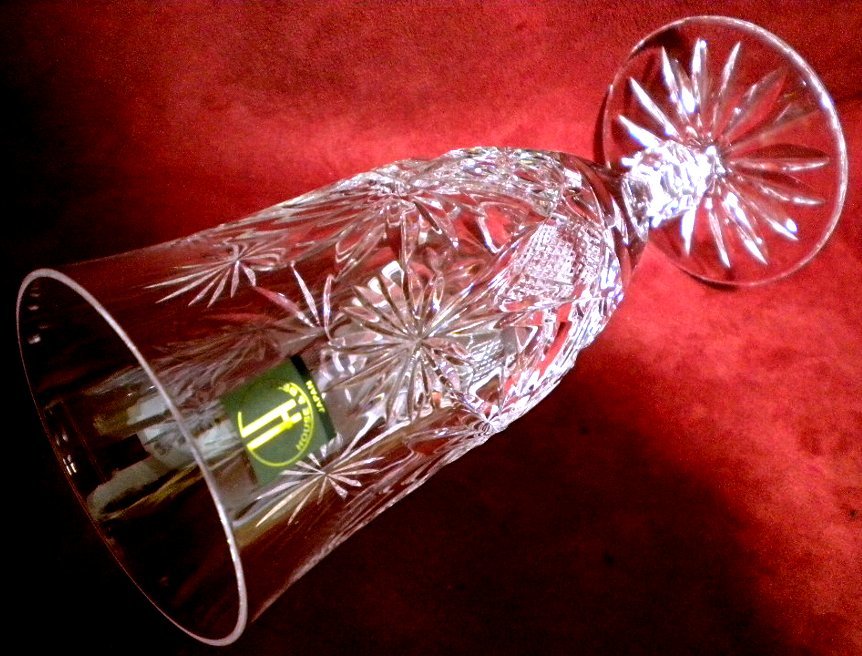 売切 HOYA クリスタル フルート グラス 容量:190cc 1客 纏購入特典有 箱無、寸法φ上62/中54/下69×H168mm 重量240g 口元厚1.6mm拍卖