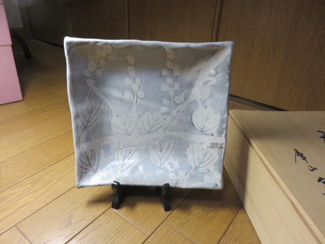 盛鉢(庫山窯)前畑陶器・箱付き・美品の格安提供です。拍卖