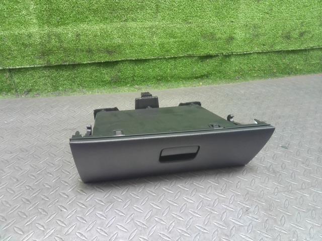 ホンダ(Honda)※同梱不可※N-BOX JF3 グローブBOX拍卖