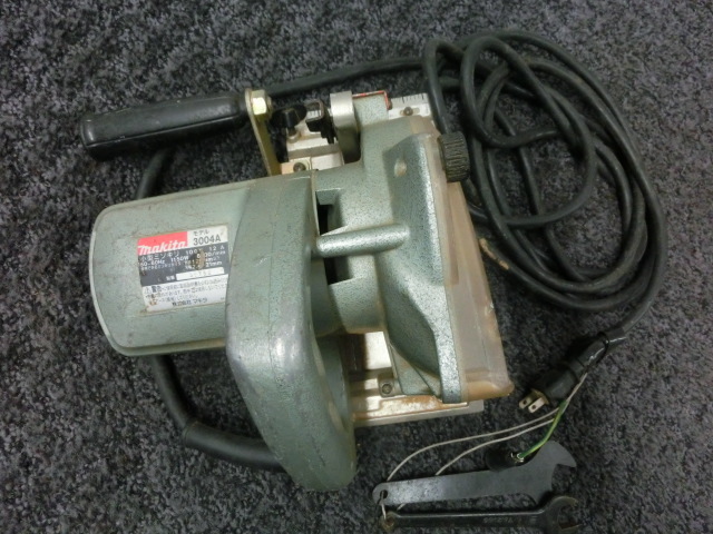 マキタ 小型ミゾキリ 3004A 100V 中古品 Makita ジャンク 電動工具 DIY 工具 小型 ミゾキリ 溝切 切断機 大工道具拍卖