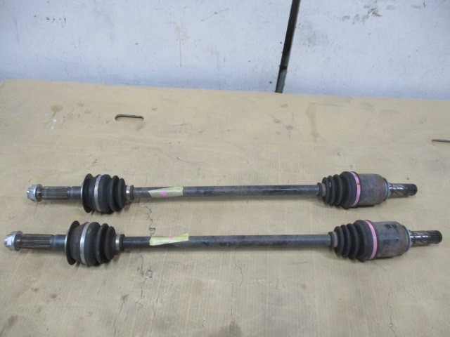 スバル フォレスター 5AA-SKE 純正 リヤ リア左右ドライブシャフト 28421FL020拍卖