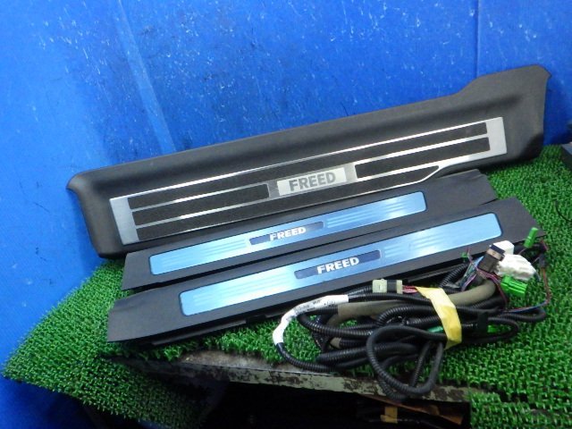 【B】希少!? イルミネーション イルミ付 ホンダ純正OP オプション スカッフプレート ステンレス 3枚セット GB3 フリード GB4拍卖