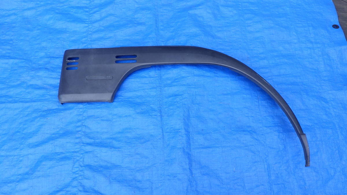 H18年 マツダ タイタン ダッシュ SY56T SYE4T/SY54L / SY54T / SY56 純正 フェンダー モール 右 管H1101拍卖