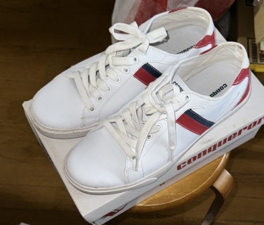 スニーカー conqueror コンカラー AQUA WHITE/RED拍卖
