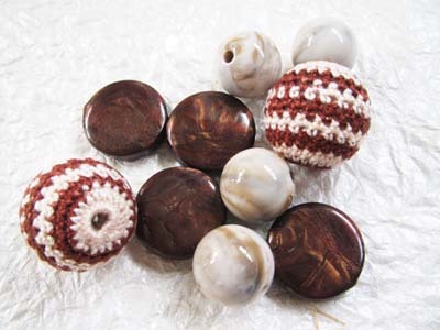 ニットボール&ルーサイトビーズ他 ブラウン系拍卖