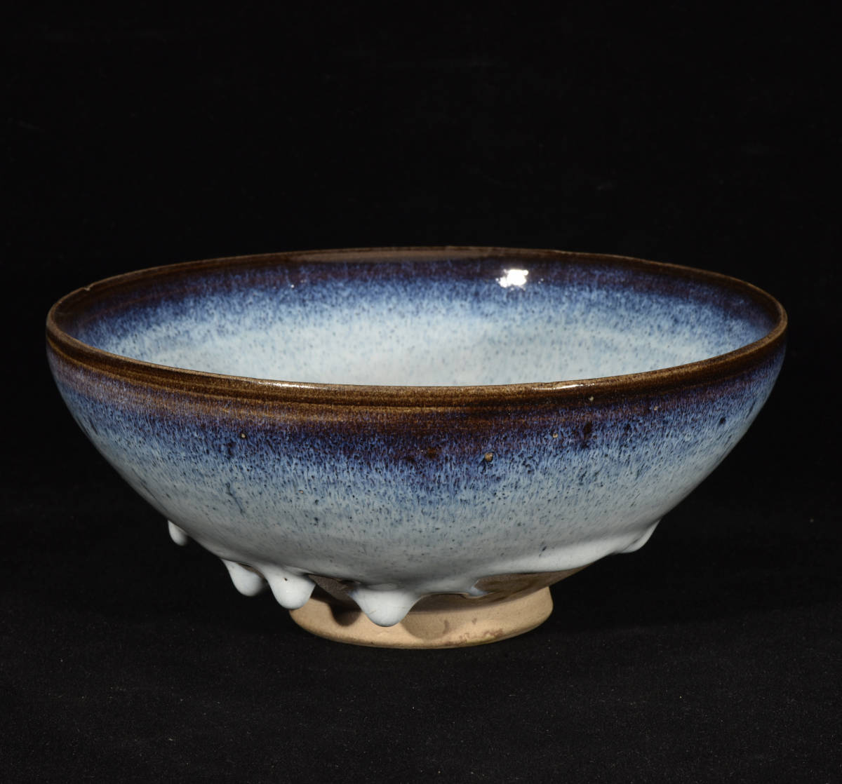 宋 松枝柴窯焼 月白釉 窯変 鈞窯碗 唐物 陶磁器 中国美術 工芸品 高さ7.4cm 直径17cm RB42拍卖