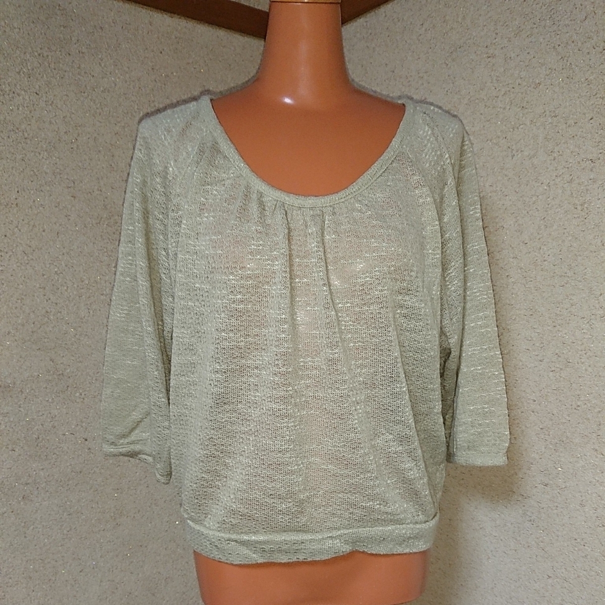 Honeys CINEMACLUB (ハニーズ シネマクラブ) 首元ゆったり七分袖ラグランセーター M ベージュ 生成 アクリル100%拍卖