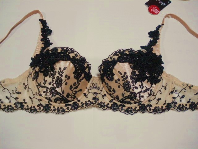 ワコール サルート 宇宙旅行 C70 BE ベージュ ドレスデコルテブラ 新品タグ付 BTJ-414シリーズ拍卖