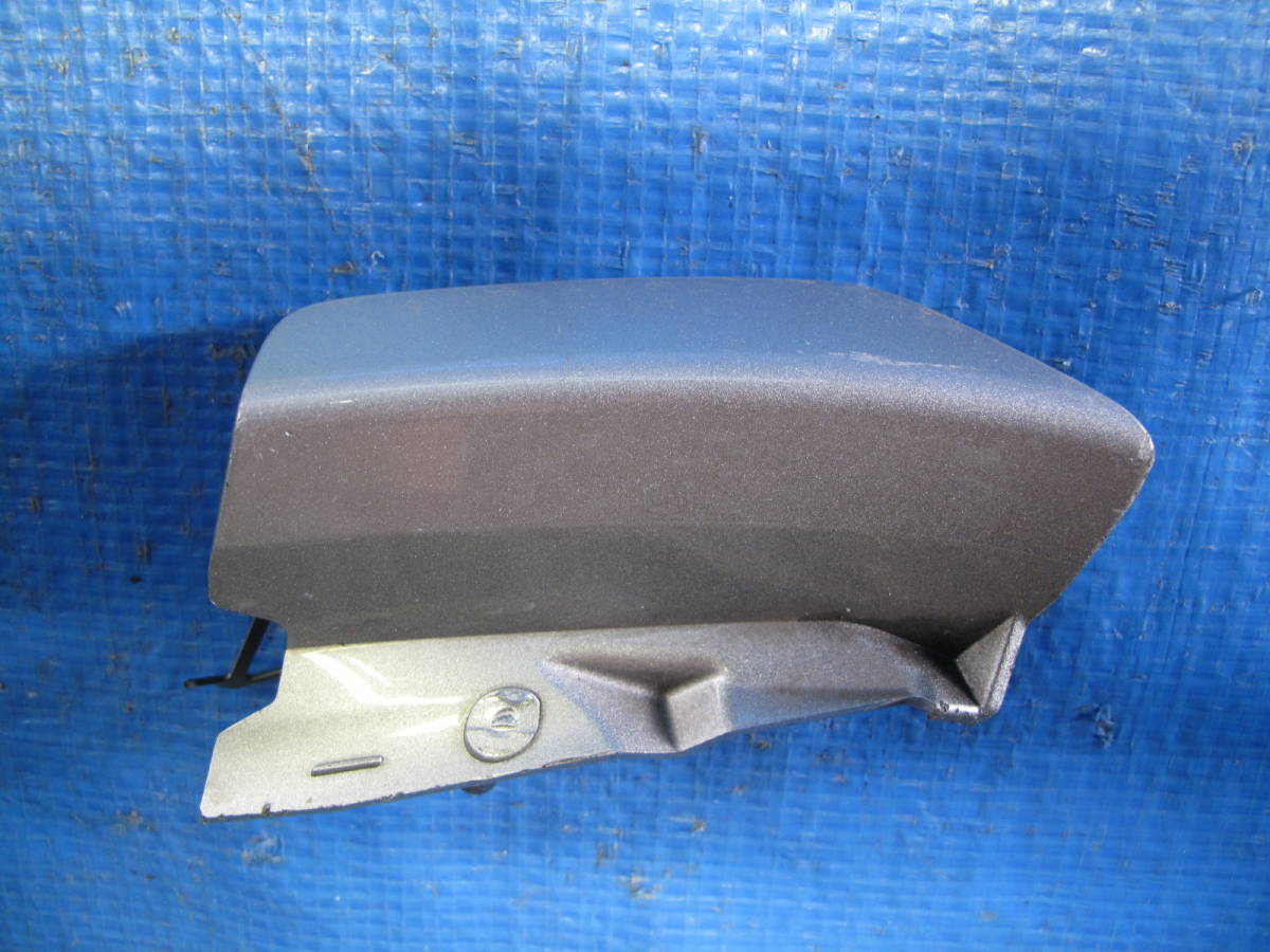 G KSP130 NSP130 NSP135 NCP131 ヴィッツ 中期 純正 フロントバンパー ホールカバー 52127-52580 牽引フックカバー拍卖