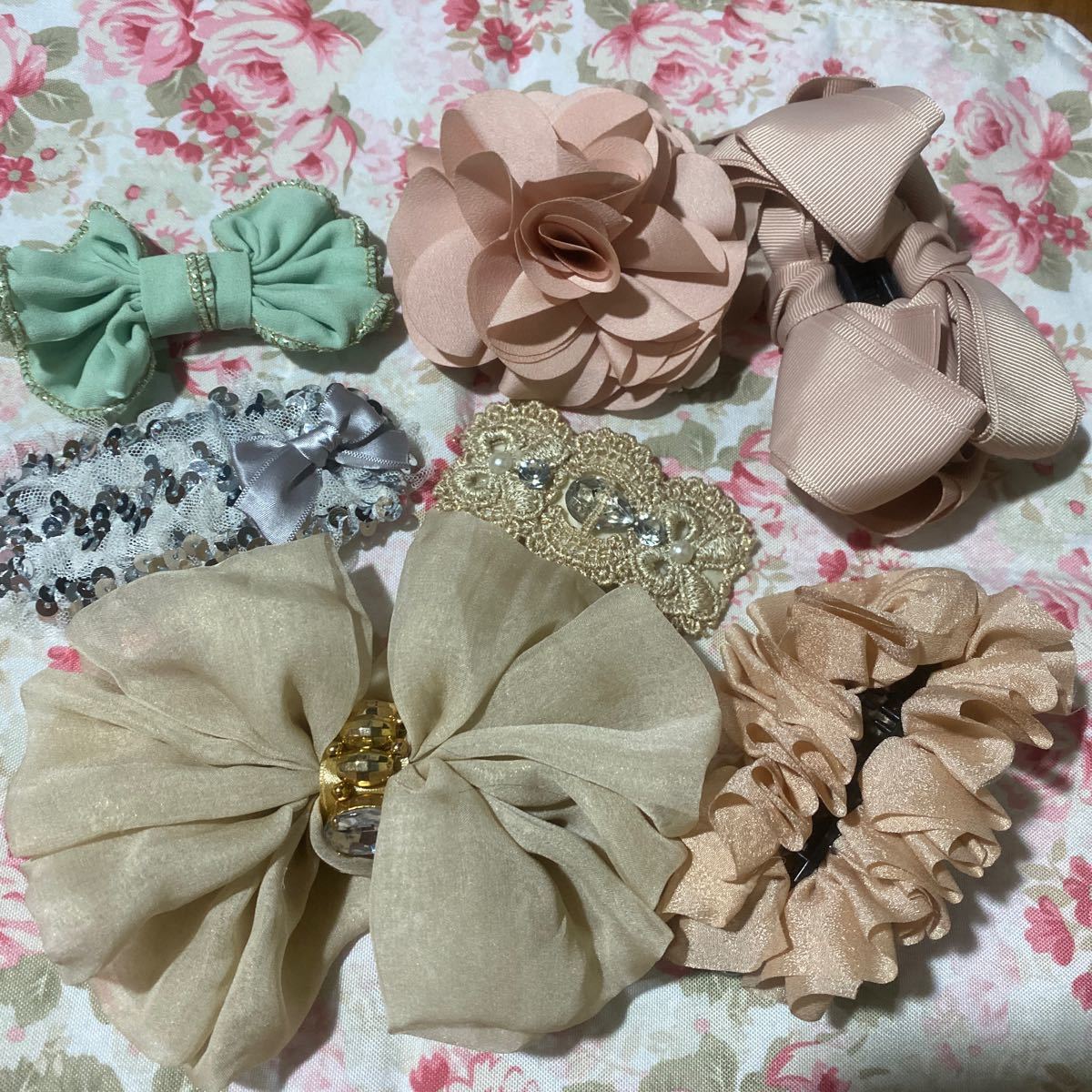 バナナクリップ ヘアピン ヘアクリップ7個セット ヘアアクセサリー 可愛い系 ピンク 淡いグリーン ベージュ ビジュー拍卖