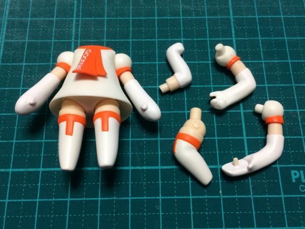 ねんどろいど パーツ グッドスマイルカンパニー/ぐっすまうどん ぐま子 体 ワンピース/衣装拍卖