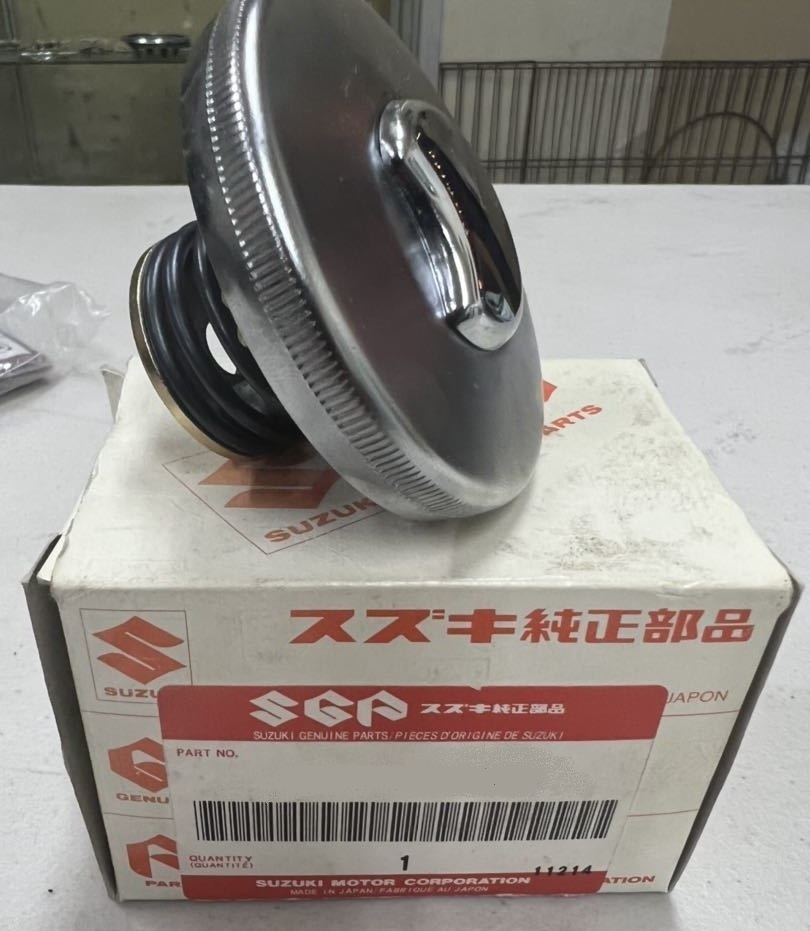 【未使用】スズキ 純正 DC51T キャリィ エブリィ 燃料タンク キャップ フューエルキャップ 給油口 蓋 SUZUKI拍卖