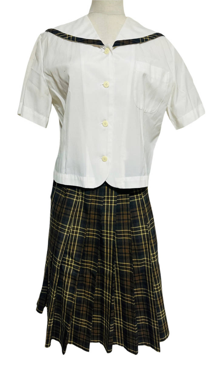 大阪府立住吉商業高等学校 / 制服 / 卒業生保管品/ 指定品 / セーラー / スカート / ニットベスト拍卖